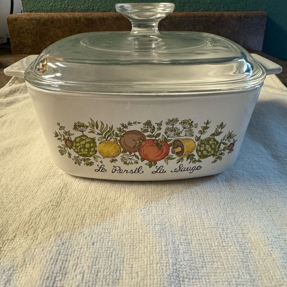 Corningware White Cookware Casserole Dish with Glass Lid